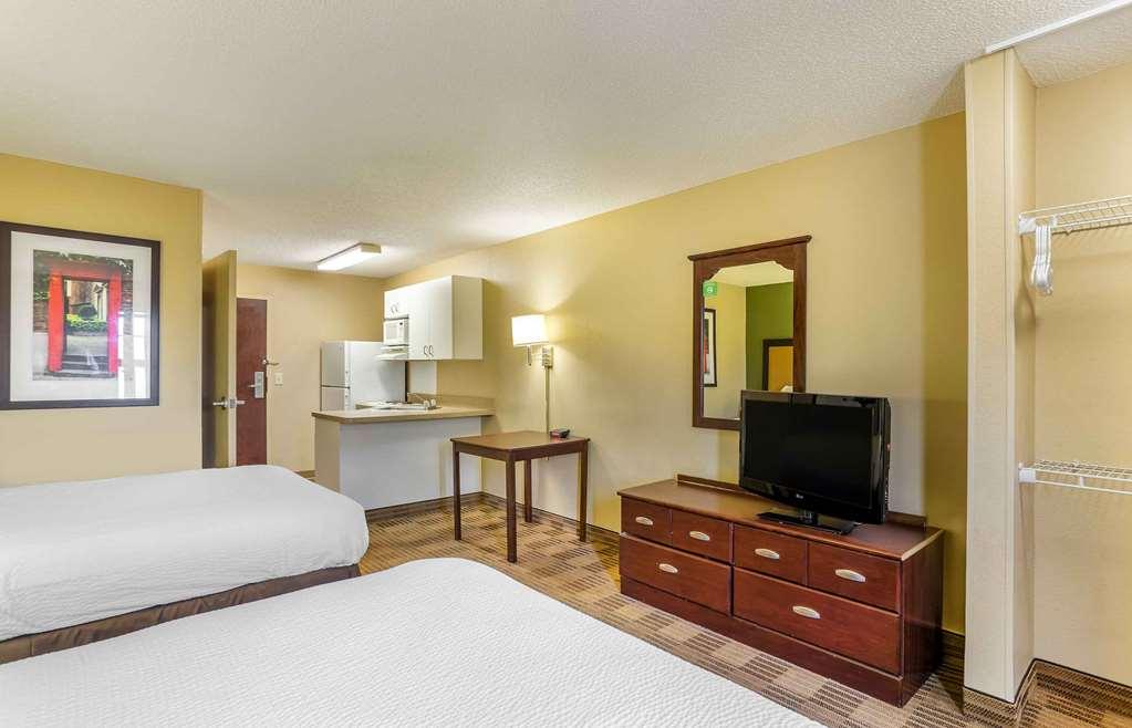 Extended Stay America Select Suites - Philadelphia - Malvern - Great Valley Room photo